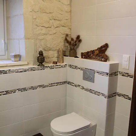 Clos Des Ecureuils Bed & Breakfast 3*