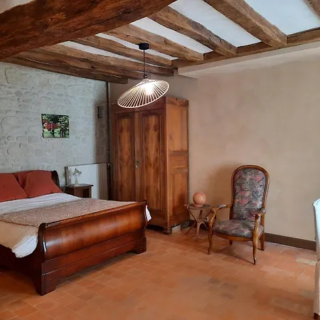 Clos Des Ecureuils Bed & Breakfast 3*